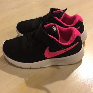 Toddler Girl Nike, Size 9 worn only a few times